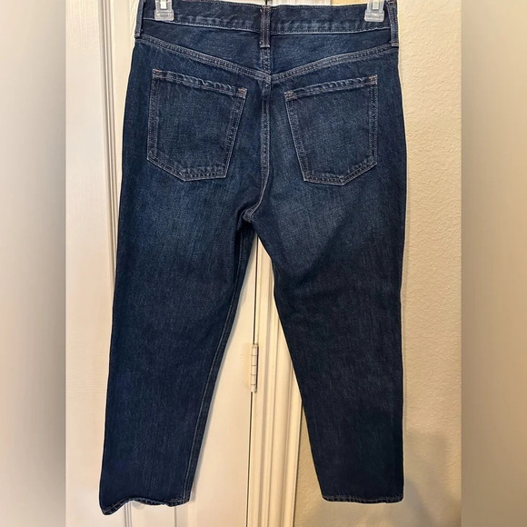 Old Navy Slouchy Straight High Rise button front jeans - size 2 Excellent shape - Picture 2 of 8
